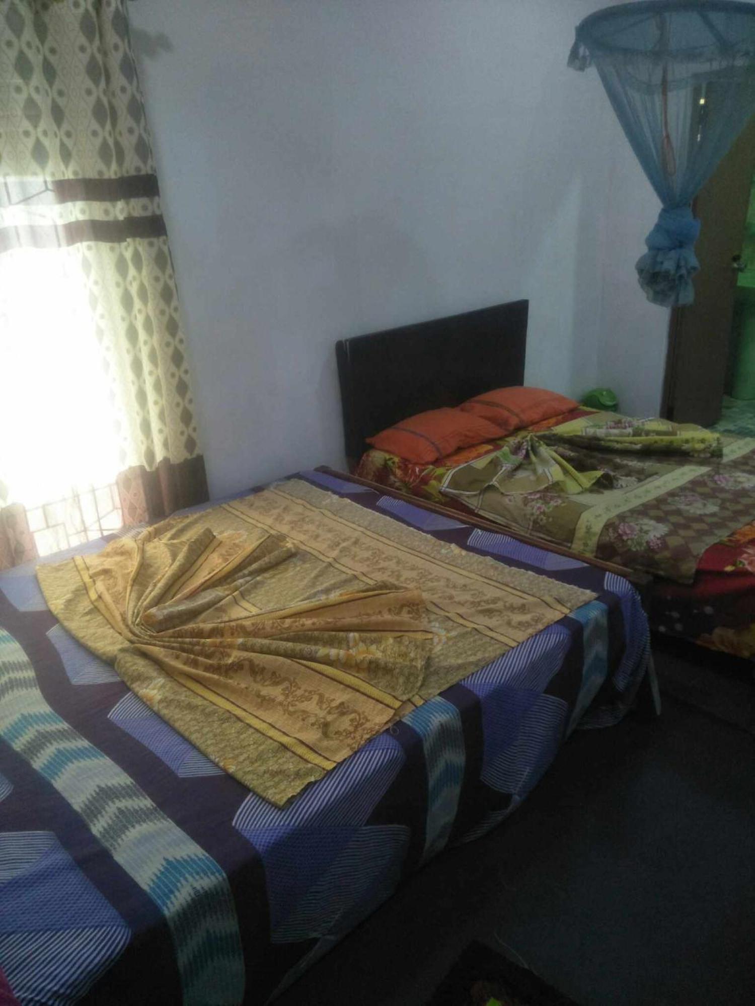 Hotel Bathiya Tourist Guest Anuradhapura Esterno foto